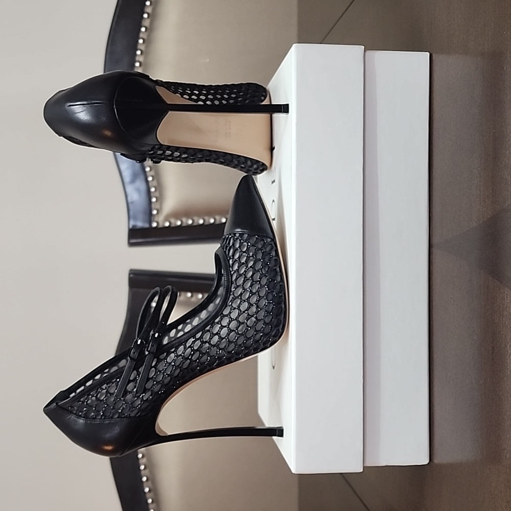 NIB Casadei Fishnet Heels Size 38